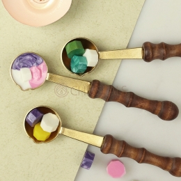 Melting Tools Wooden Handle Spoon - 5 Pieces